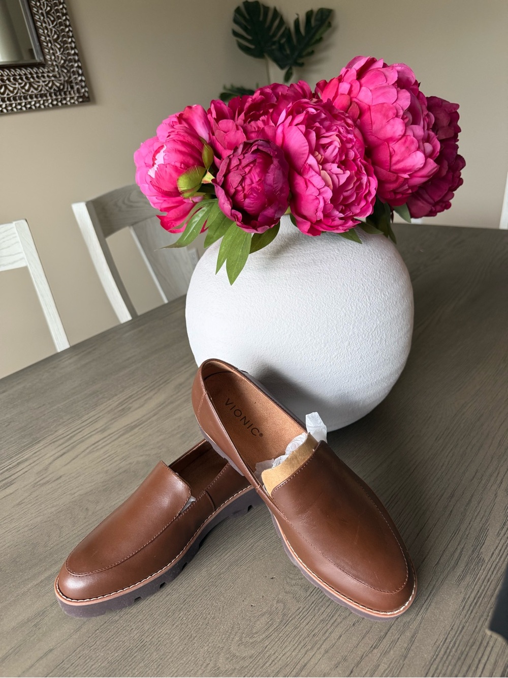 NWOT Vionic Kensley Brown Leather Slip-On Loafers with Lug Sole- 7 Women’s